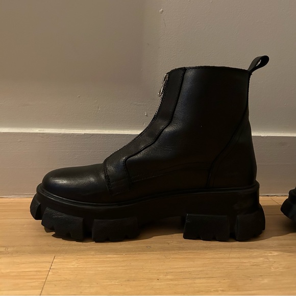 Aqua chunky zip top boots - Picture 3 of 9